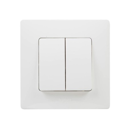 Interruptor Conmutador Doble Legrand Niloé Blanco