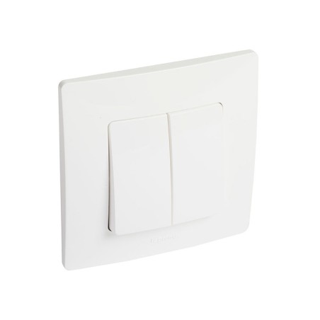 Interruptor Conmutador Doble Legrand Niloé Blanco